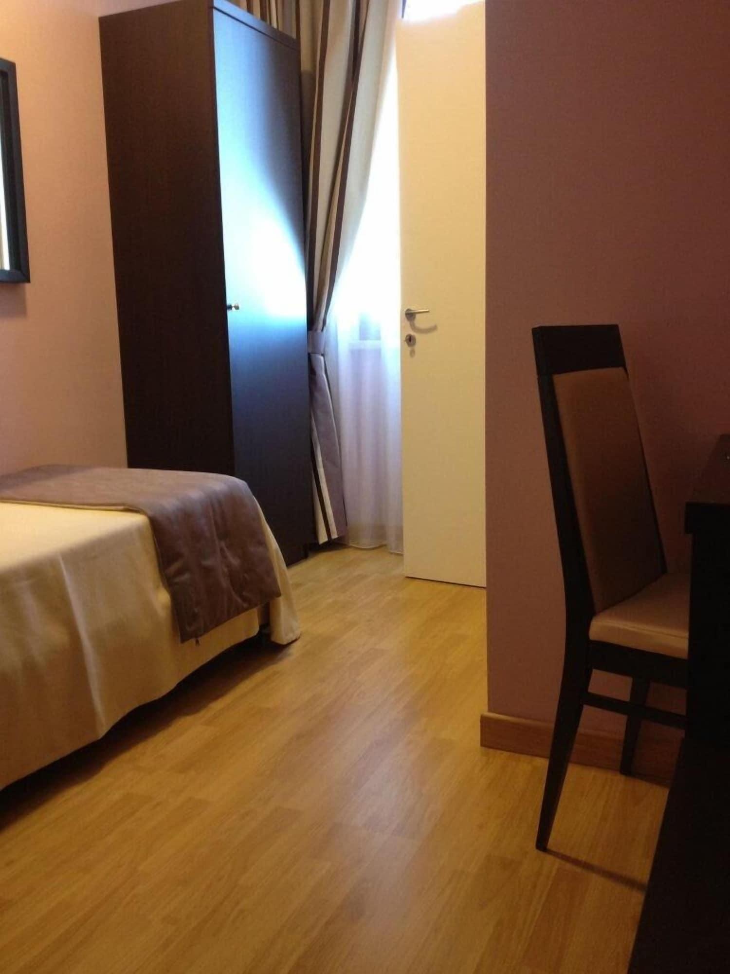 Hotel Star Монтеротондо Экстерьер фото