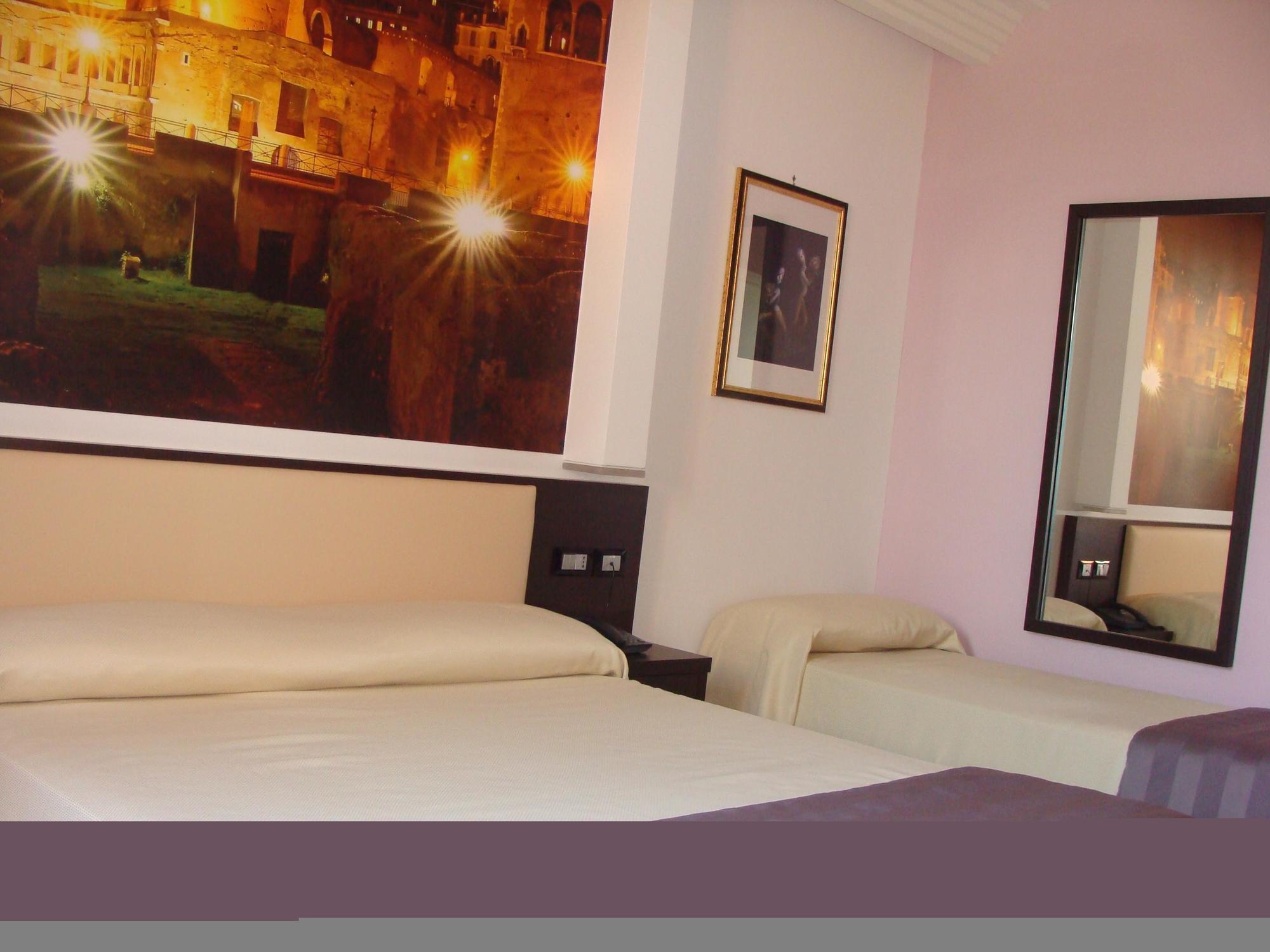Hotel Star Монтеротондо Экстерьер фото